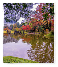 Load image into Gallery viewer, Shinjuku Gyoen
