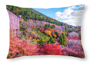 Autumn at Kiyomizu-dera Temple