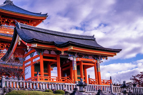 Entrance to Kiyomizu-dera Temple