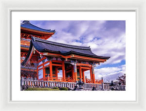 Entrance to Kiyomizu-dera Temple