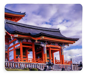 Entrance to Kiyomizu-dera Temple