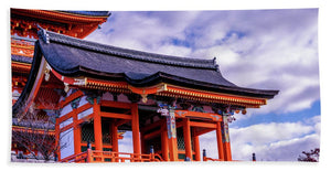 Entrance to Kiyomizu-dera Temple