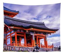 Load image into Gallery viewer, Entrance to Kiyomizu-dera Temple
