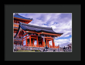 Entrance to Kiyomizu-dera Temple