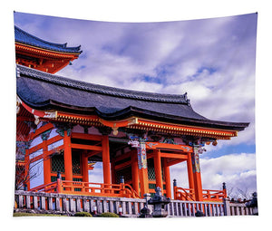 Entrance to Kiyomizu-dera Temple