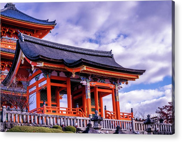 Entrance to Kiyomizu-dera Temple