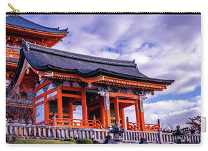 Entrance to Kiyomizu-dera Temple