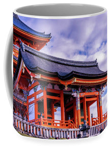 Entrance to Kiyomizu-dera Temple