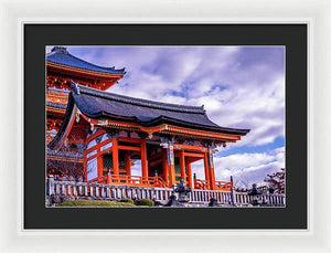 Entrance to Kiyomizu-dera Temple