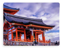 Load image into Gallery viewer, Entrance to Kiyomizu-dera Temple
